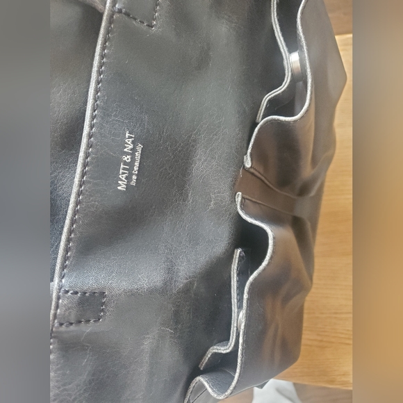 Matt & Nat RAYLANMED Diaper/Weekender Bag - Picture 6 of 10